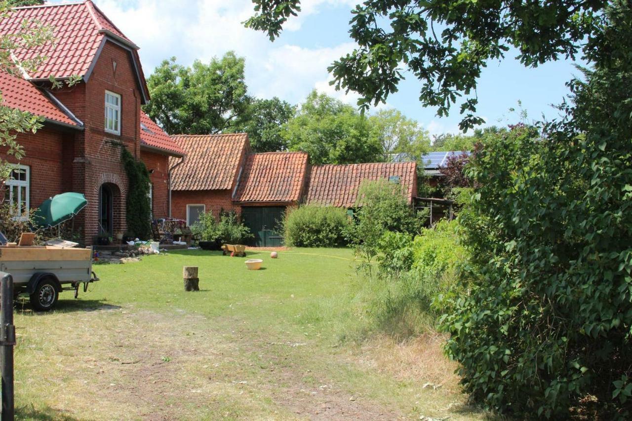 Apartment Hof Schwalbennest Amt Neuhaus ภายนอก รูปภาพ